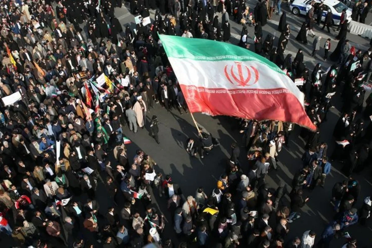 İrandakı son etirazlarda 20-dən çox tələbə həlak olub