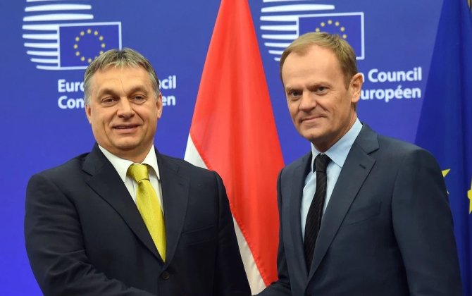 Tusk sosial şəbəkədə Orbanla açıq polemikaya girdi