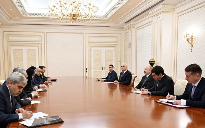 Ильхам Алиев принял делегацию во главе с министром дорог и городского развития Ирана-ФОТО