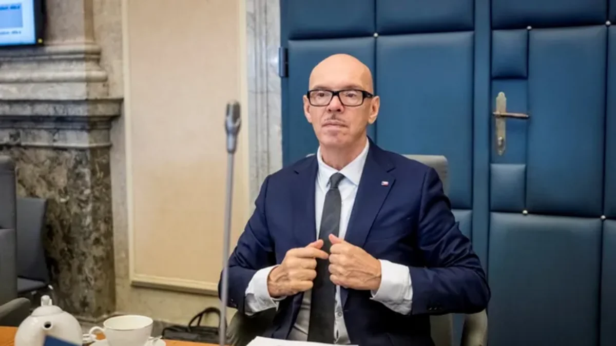 Çexiyada nazir qəzaya düşdü