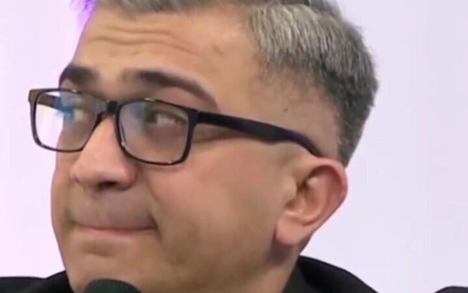 Abdul Xalid göz yaşı içində: 