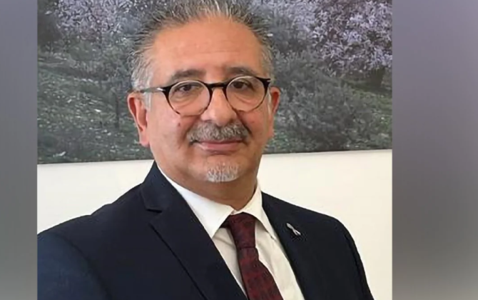 Fələstinin Ermənistandakı ilk səfiri etimadnaməsini prezidentə təqdim edib