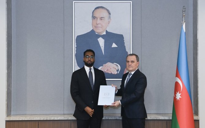 Somali səfiri etimadnaməsinin surətini Ceyhun Bayramova təqdim edib - FOTO