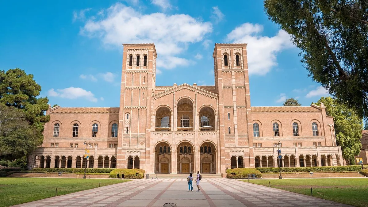 ABŞ hökuməti Kaliforniya Universitetini məhkəməyə verib