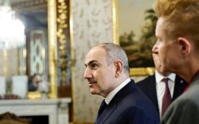 Paşinyan Polşaya rəsmi səfər etdi