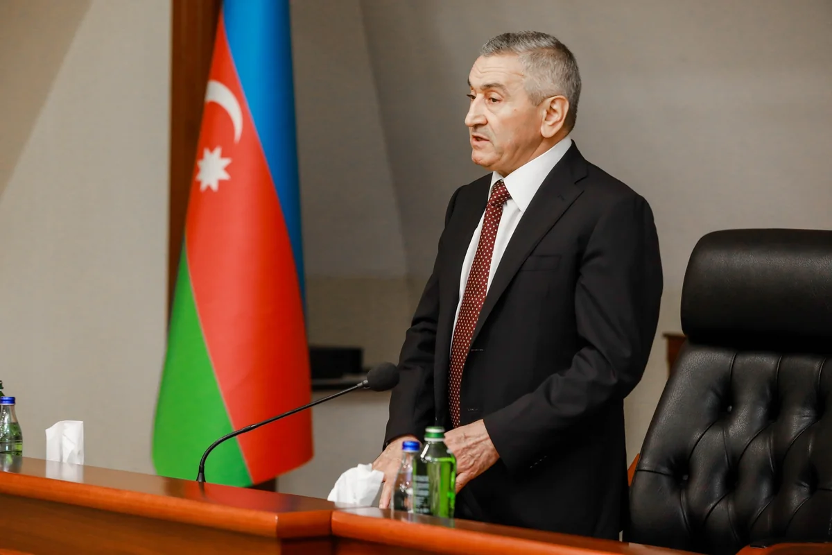 İcra başçısı Bakıxanov, Zabrat və Nardarandakı nümayəndələrinin yerlərini dəyişdirdi