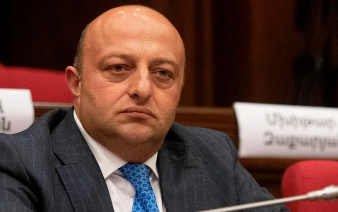 Artur Sarkisyanın ev dustaqlığı 3 ay müddətinə uzadılıb