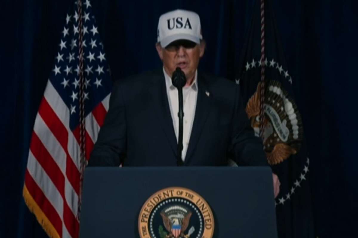 ABŞ Prezidenti: İran heç vaxt nüvə silahına sahib ola bilməz, raket sənayesi və donanması məhv ediləcək