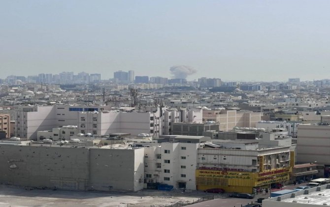 Bəhreyndə partlayış səsləri eşidilib, Qətər hava məkanını bağlayıb