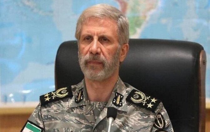 İran ordusu baş komandan Əmir Hatəminin sağ olduğunu açıqlayıb