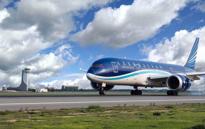 AZAL Dubay, Doha, Ciddə və Təl-Əvivə uçuşları dayandırıb