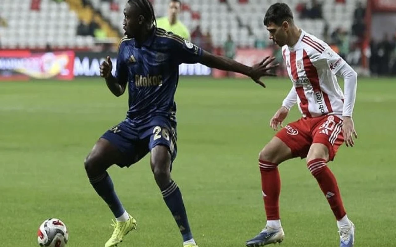 “Fənərbaxça” xal itirdi