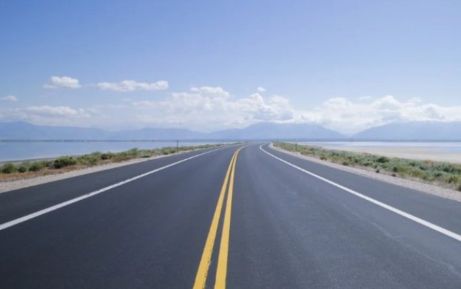 Bakıda ödənişli avtomobil yollarının tikilməsi təklif olunur