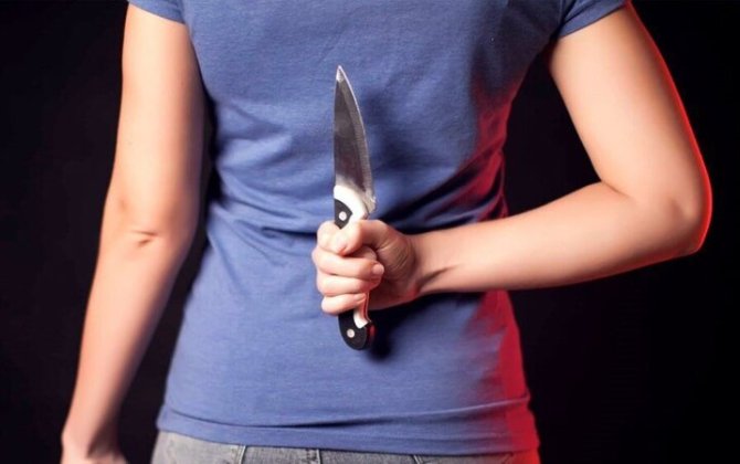 Bərdədə xəyanət üstündə tutulan qadın gecə ərini öldürdü: “Diz çökməyimi tələb edirdi” – TƏFƏRRÜAT