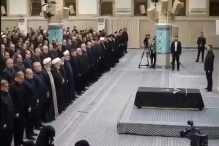 İran Xamenei ilə vidalaşır - VİDEO