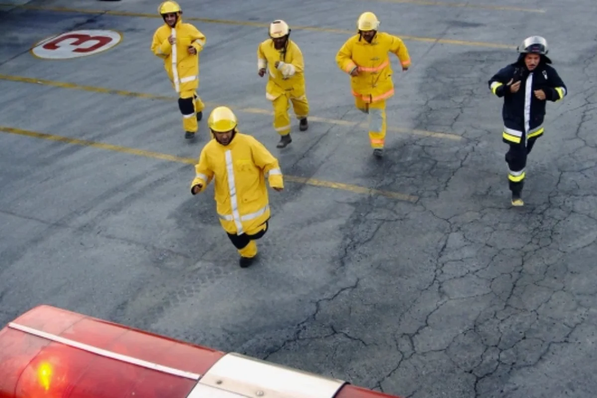 Власти ОАЭ сообщили об ударе по терминалу под Абу-Даби