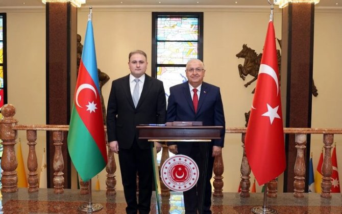 Vüqar Mustafayev Ankarada Yaşar Gülərlə görüşdü - FOTO