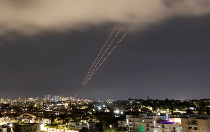 BƏƏ Müdafiə Nazirliyi: İran ərazimizə 180-dən çox raket və 800 dron buraxıb