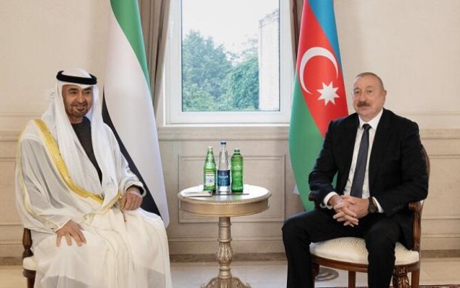 Президент ОАЭ позвонил Ильхаму Алиеву