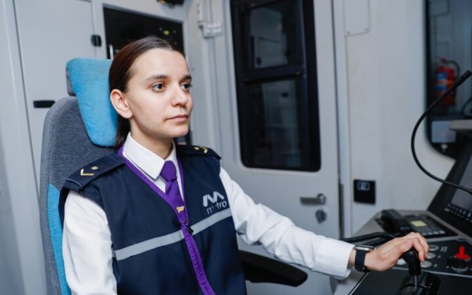 Bakı metrosunda daha bir qadın maşinist kimi fəaliyyətə başlayıb - FOTOLAR