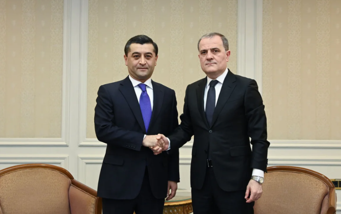Ceyhun Bayramov özbəkistanlı həmkarı ilə Yaxın Şərqdəki hərbi eskalasiyanı müzakirə edib - FOTO