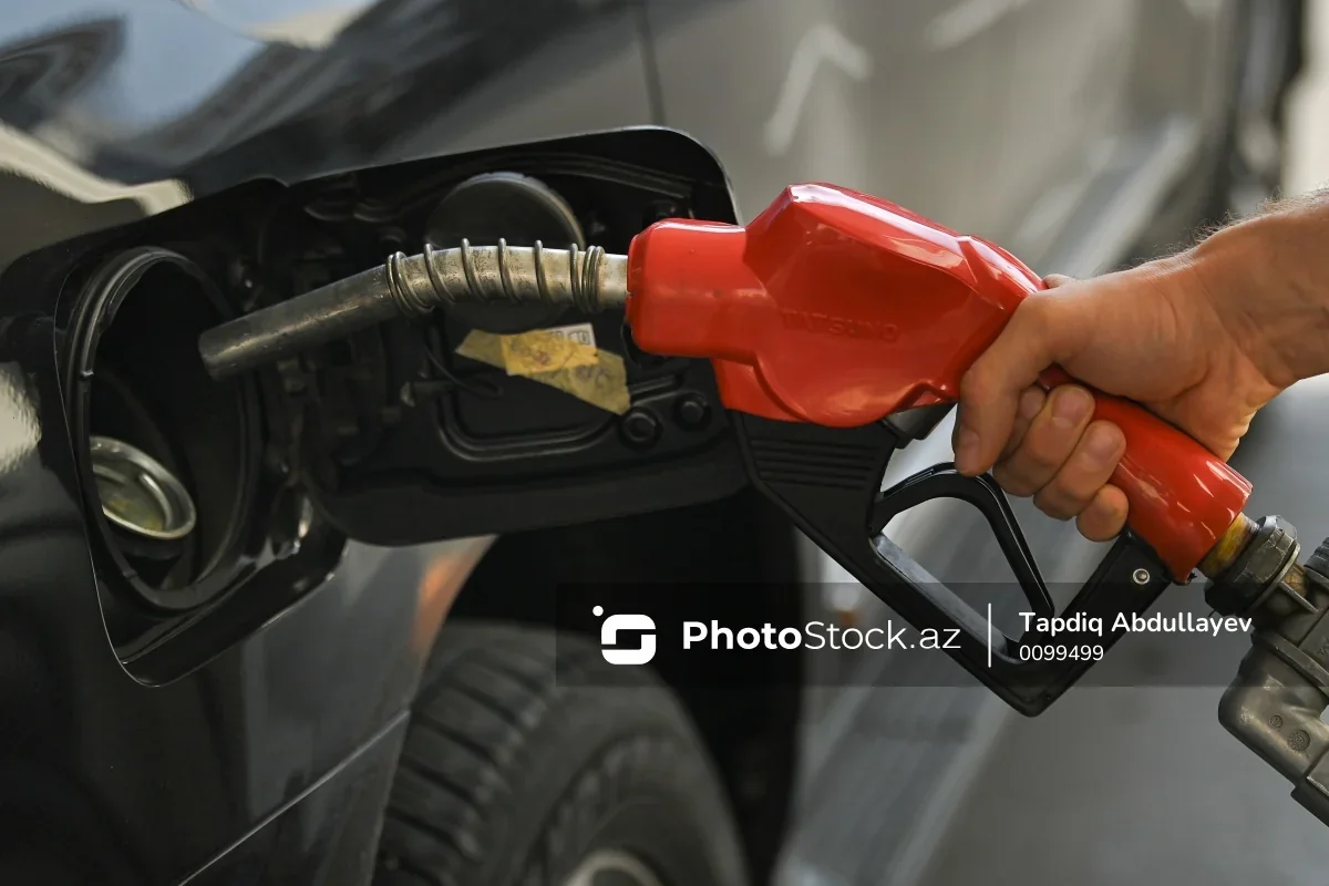 Цены на бензин в США выросли до рекордного с 2024 года уровня