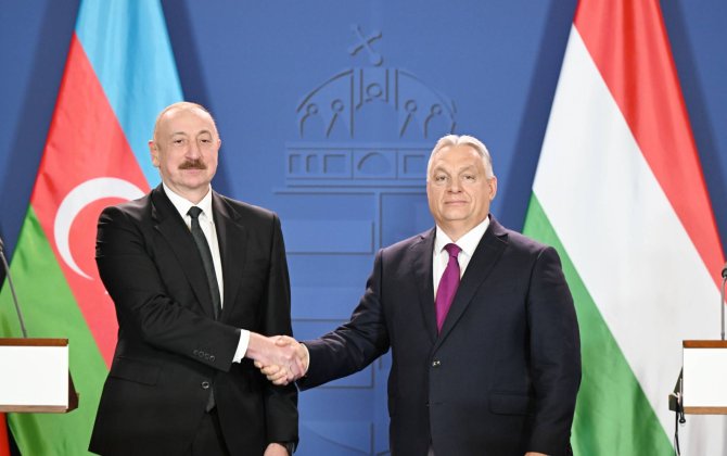 Орбан позвонил Алиеву