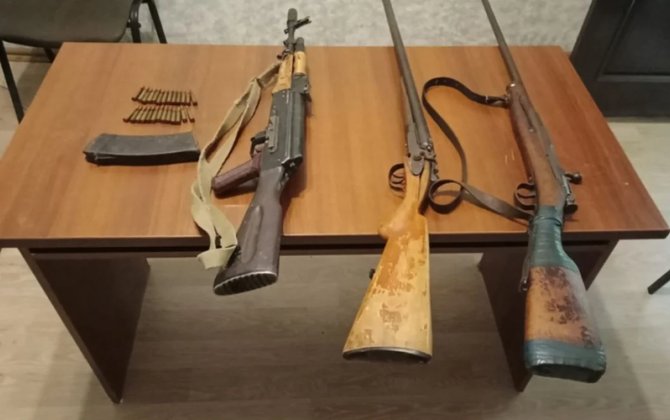 Qanunsuz saxlanılan 4 avtomat, 14 tüfəng aşkar edildi