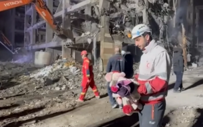 Tehranda yaşayış binaları atəşə tutulub, 40 nəfər həlak olub