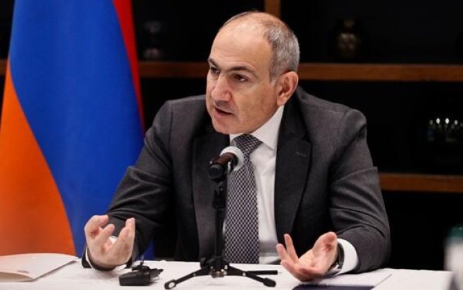 Пашинян отправился во Францию