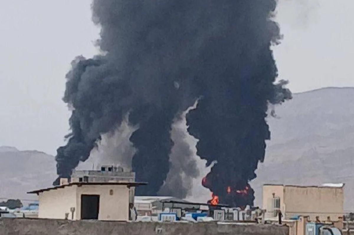 Аэропорт города Керман в Иране поврежден при ударах США и Израиля - ВИДЕО