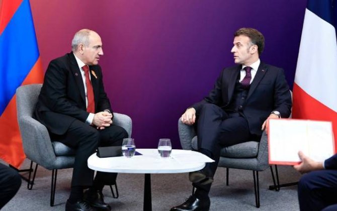 Пашинян и Макрон обсудили реализацию совместных экономических проектов