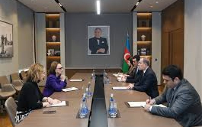 Байрамов и Гринспен обсудили последствия эскалации на Ближнем Востоке для мировой экономики