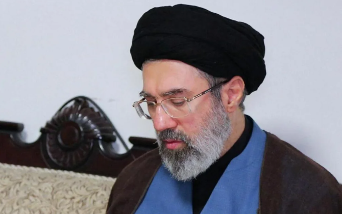 İranın yeni ali rəhbəri: Ölkəni parçalamaq cəhdlərinin qarşısını aldıq