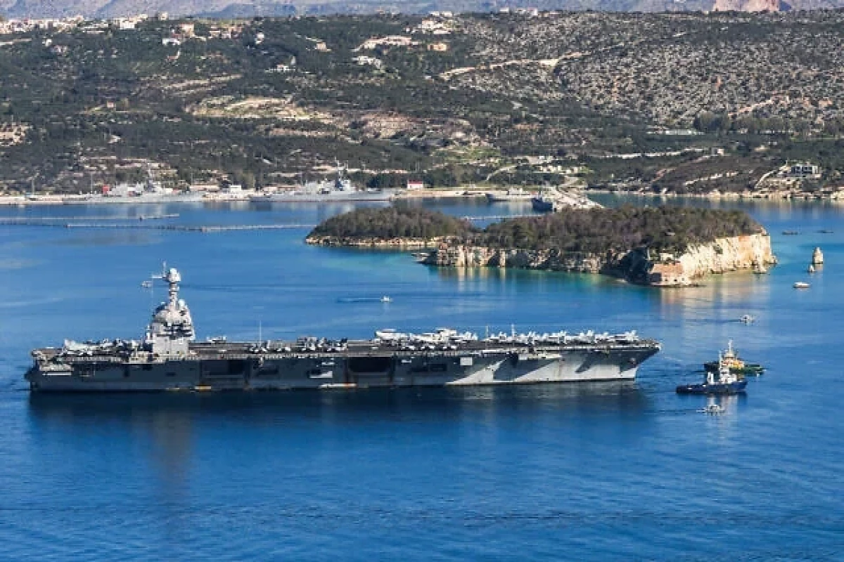 Qırmızı dənizdə ABŞ-ın təyyarədaşıyan gəmisində yanğın olub, 2 dənizçi yaralanıb