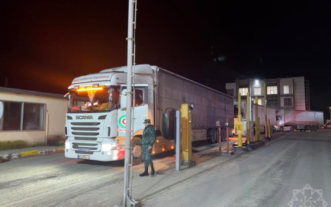 Rusiyanın İrana göndərdiyi humanitar yardımı daşıyan yük maşınları sərhəddən keçib
