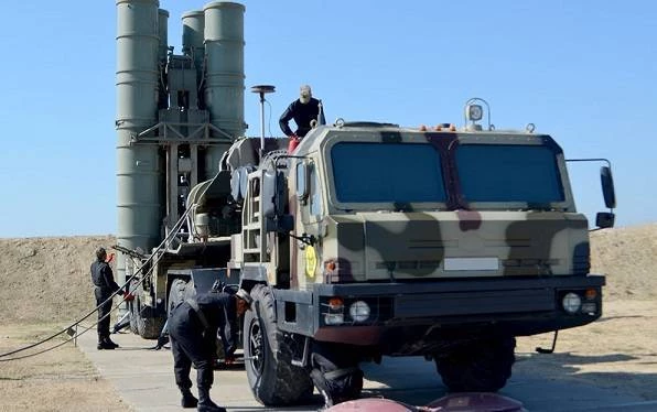 Али Асадов: Азербайджан экспортирует продукцию военного назначения почти в 20 стран