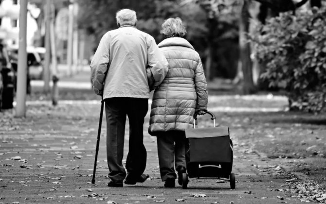 Yaşı 65-dən çox olanların NƏZƏRİNƏ