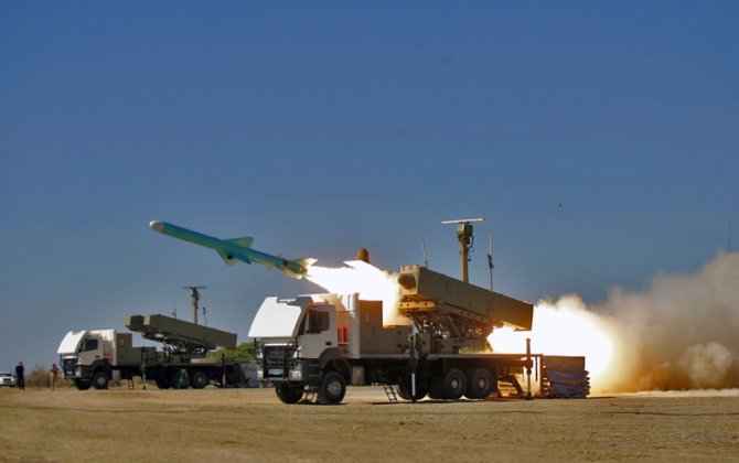 Системы ПВО ОАЭ перехватили 7 иранских баллистических ракет и 27 БПЛА