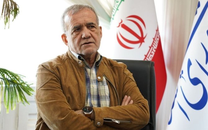 Pezeşkian: İran rəsmiləri Ali Rəhbərin təlimatlarına əməl edəcək