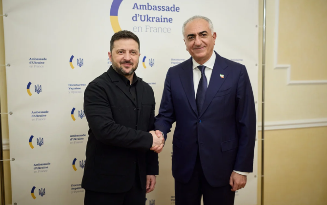 Zelenski Parisdə Pəhləvi ilə görüşüb