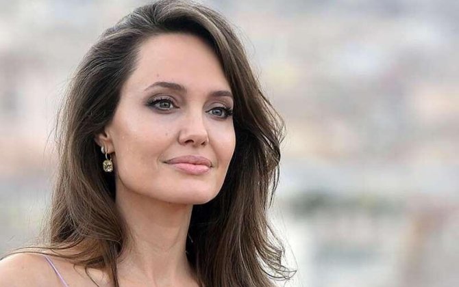 Ancelina Coli özünü öldürmək üçün “killer” tutub