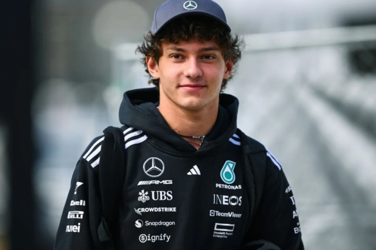 Антонелли выиграл Гран-при Китая, одержав первую победу в 