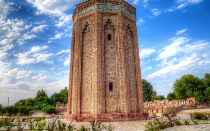 Möminə xatun türbəsinin bərpasına pul ayrıldı - SƏRƏNCAM