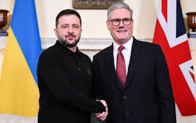 Зеленский завтра посетит Великобританию