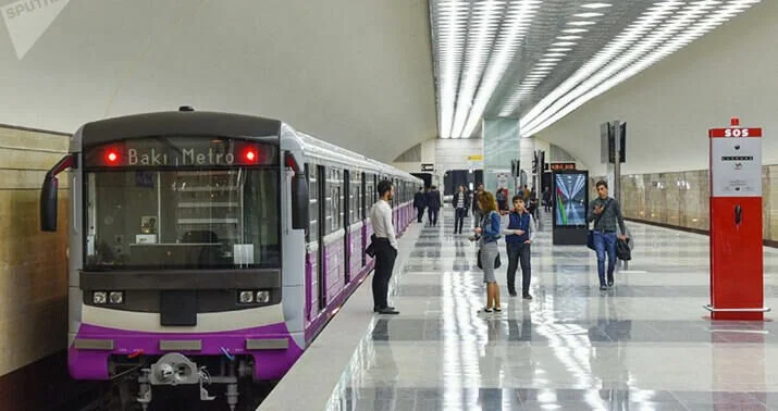 Bakı metrosunda YENİ QADAĞA - 30 manat cərimə...