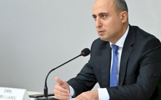 Nazir oxşarını təltif etdi – FOTO