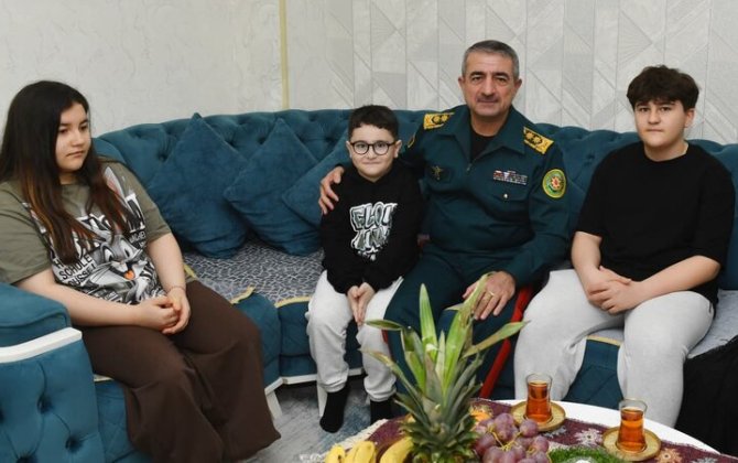 Dövlət Sərhəd Xidmətinin rəhbərliyi şəhid ailələrini ziyarət etdi - FOTOLAR