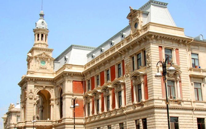 İclas keçirildi, dörd məmura xəbərdarlıq edildi