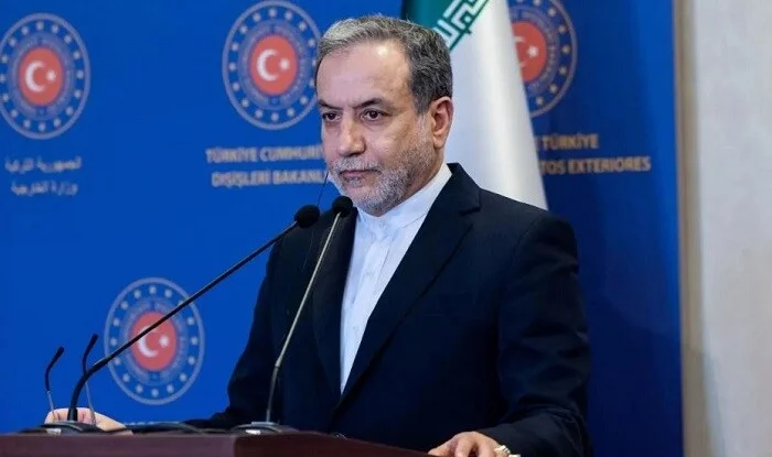 Арагчи раскритиковал Макрона